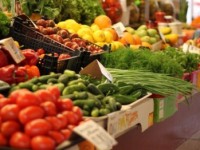 Несмотря на объявленную блокаду, в Крым из Украины за неделю завезли более 3 тонн продуктов